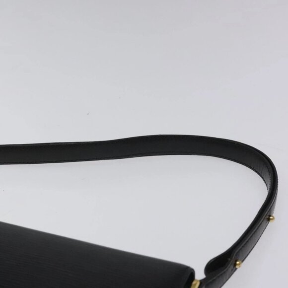 LOUIS VUITTON Epi Free Run Shoulder Bag Green Black M52414 LV Auth 115150 - Picture 8 of 16